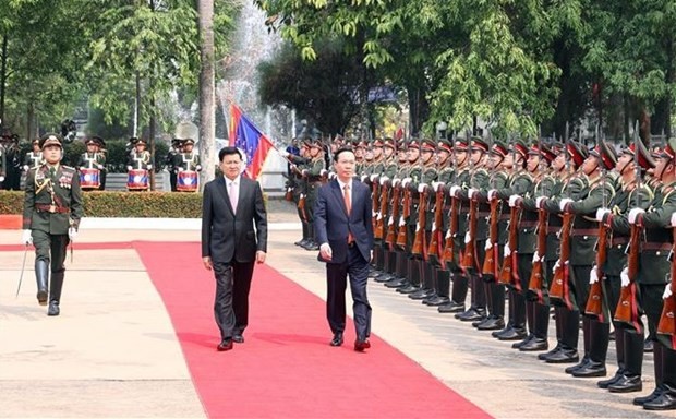 President Vo Van Thuong and Party General Secretary, President of Laos hold talks