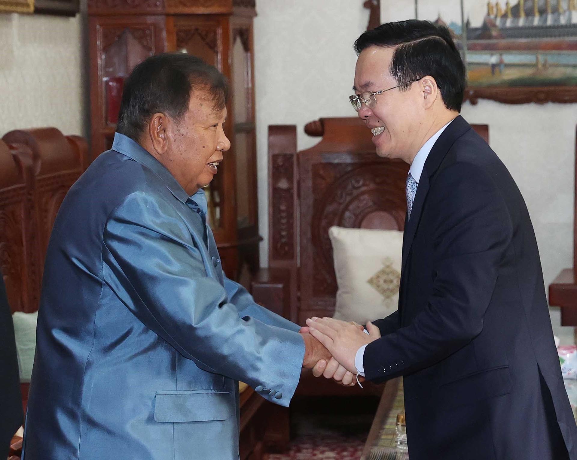 Chủ tịch nước Võ Văn Thưởng thăm nguyên Lãnh đạo Đảng, Nhà nước Lào