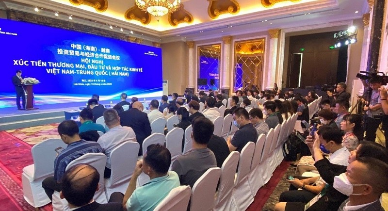 Mở rộng hợp tác, giao lưu thương mại giữa Việt Nam và tỉnh Hải Nam (Trung Quốc) Mở rộng hợp tác, giao lưu thương mại giữa Việt Nam và tỉnh Hải Nam (Trung Quốc)