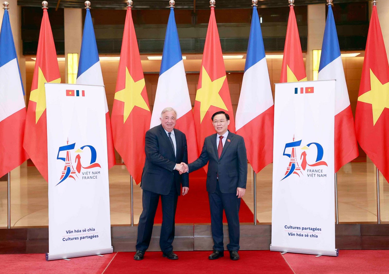 50 năm quan hệ Việt Nam-Pháp : Từ nền tảng vững chắc đến hành trình cùng xây dựng sức mạnh và chỗ đứng