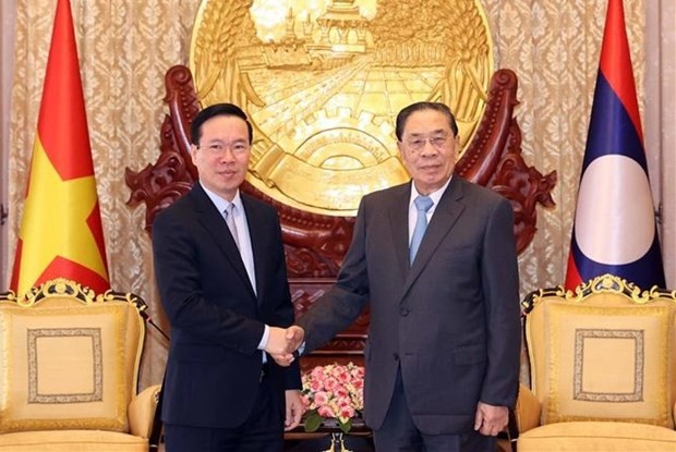 President Vo Van Thuong visits Laos’ former senior leaders