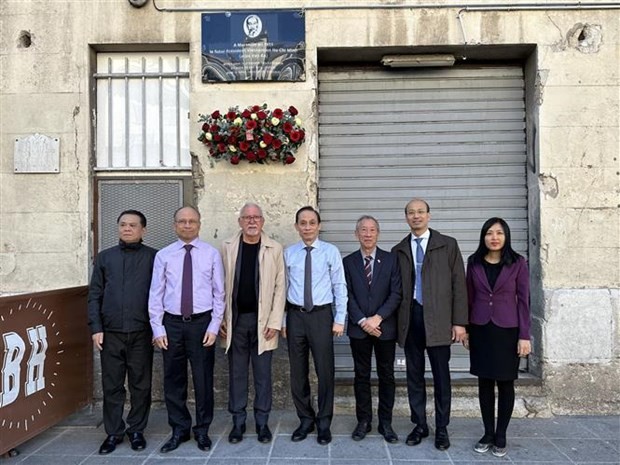 Communist Party of Vietnam delegation attends French Communist Party’s 39th Congress