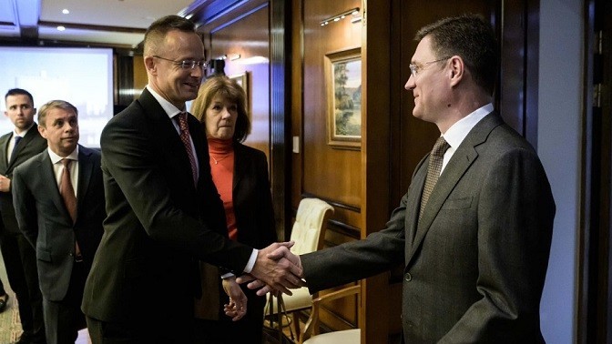 'Mở lòng' đón khí đốt từ Nga, 'ngoại lệ' Hungary tại EU bị Ukraine chỉ trích