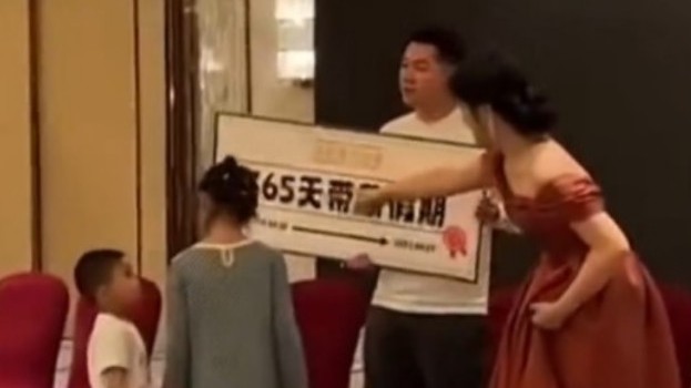 Trung Quốc: Rút thăm, bất ngờ trúng giải thưởng '365 ngày nghỉ phép có lương'