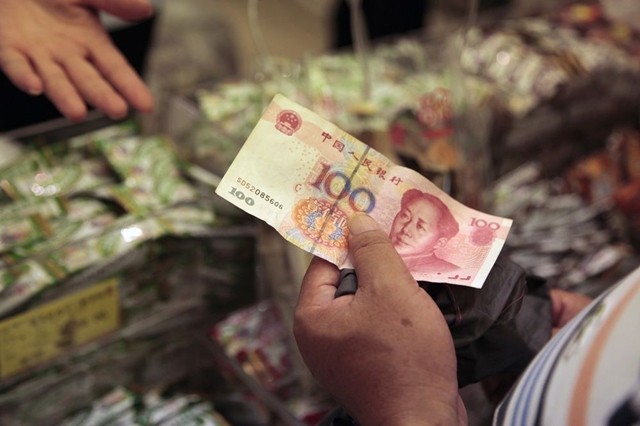 Nhân dân tệ đạt 'kỳ tích ấn tượng' tại Moscow, liên minh Nga-Trung Quốc sẽ 'trất ngôi' USD của Mỹ? (Nguồn: Bloomberg)
