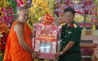 Quân khu 9 thăm, chúc Tết cổ truyền Chol Chnam Thmay tại Sóc Trăng