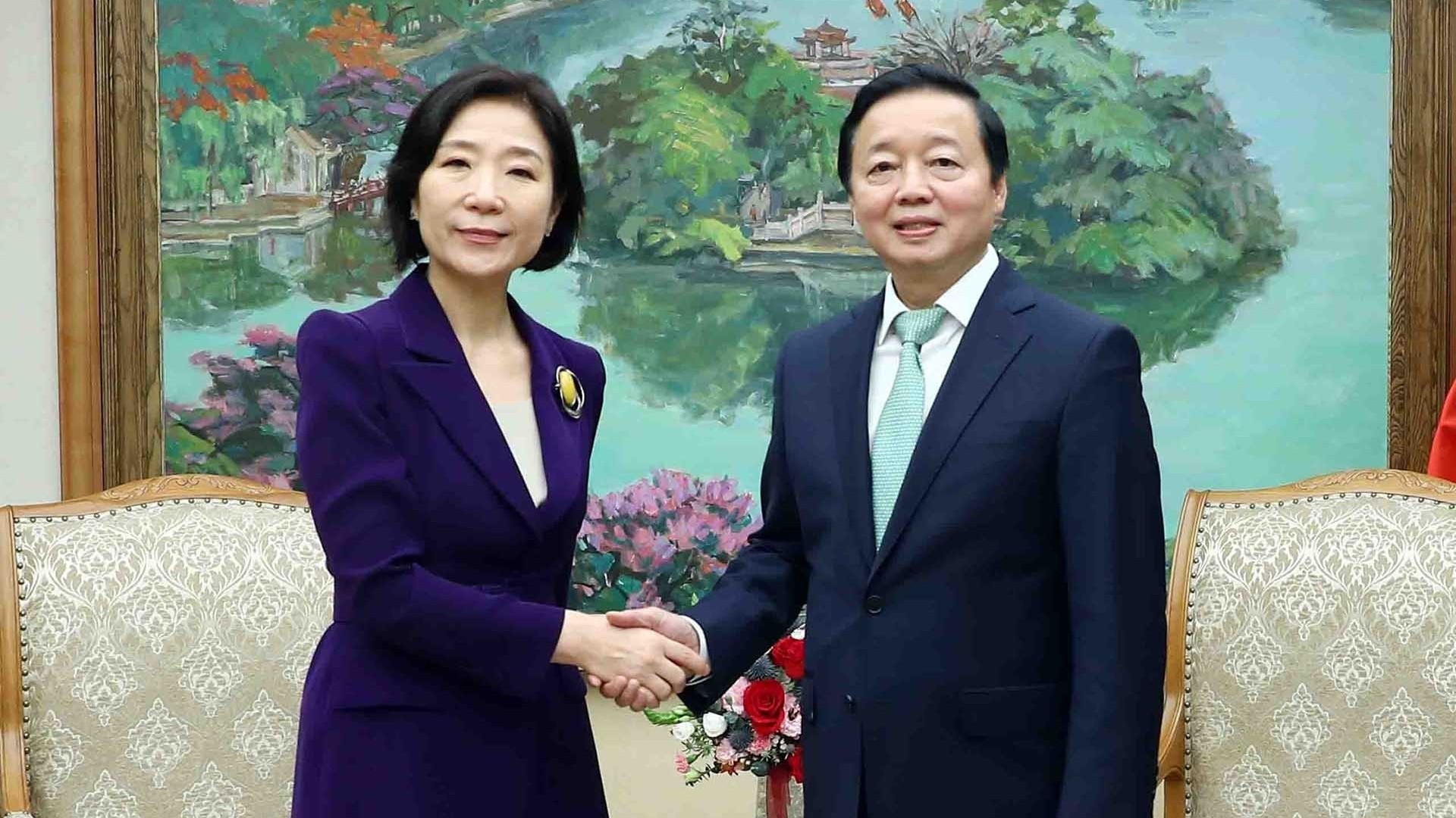 Phó Thủ tướng Trần Hồng Hà tiếp Đại sứ Hàn Quốc tại Việt Nam