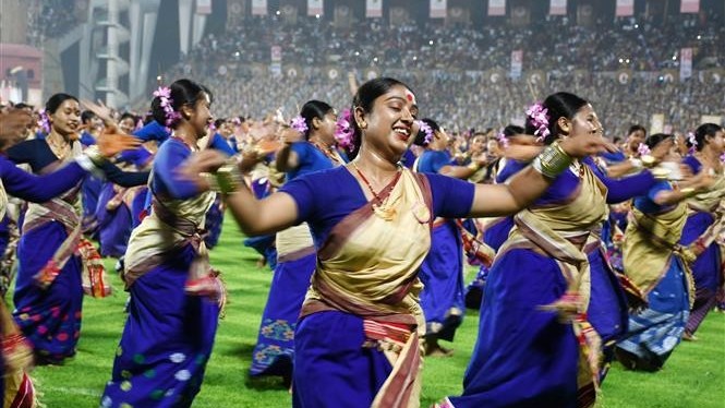 Ấn Độ lập kỷ lục Guinness thế giới với hơn 11.000 vũ công biểu diễn Bihu truyền thống