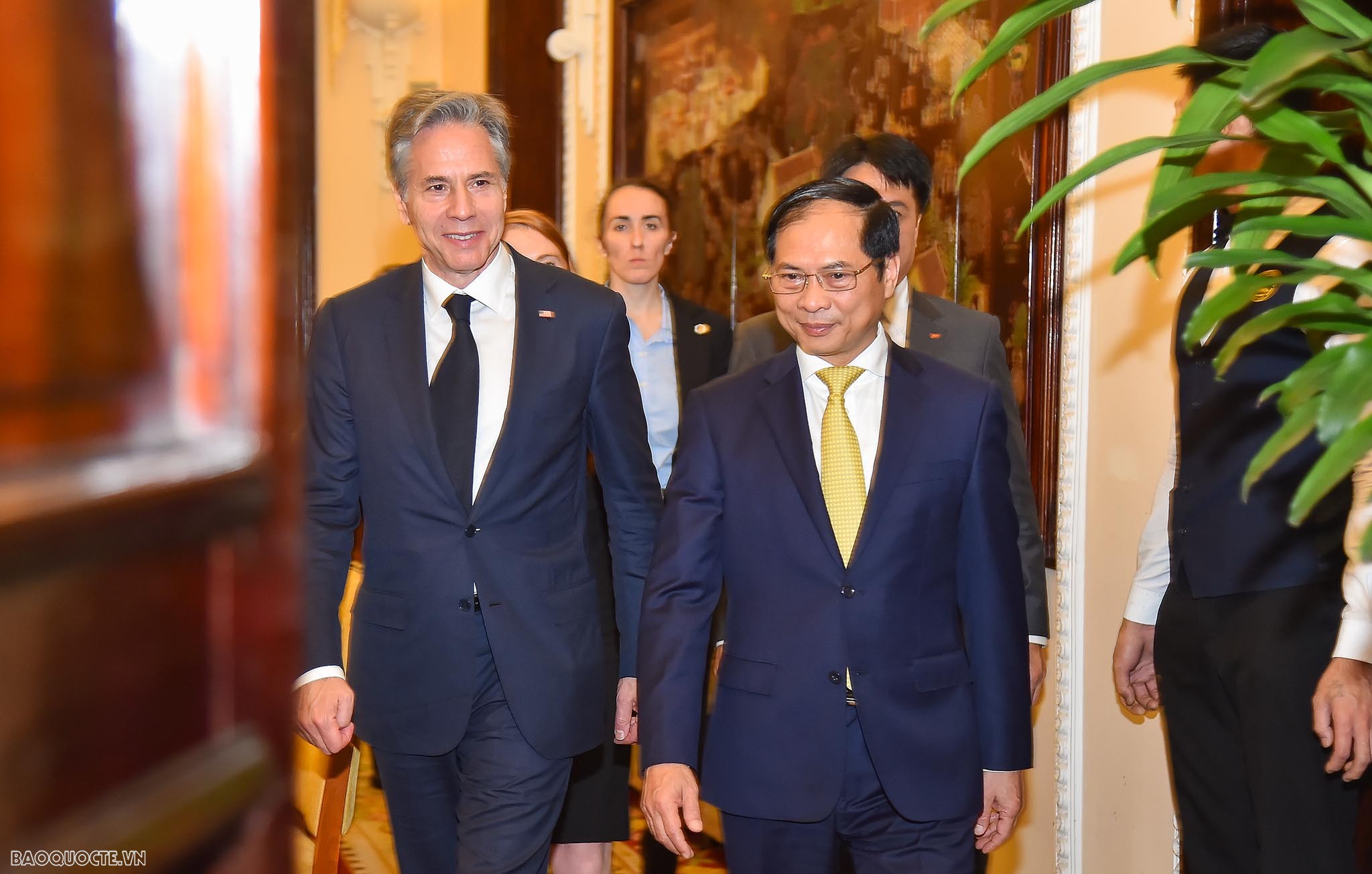 Foreign Minister Bui Thanh Son welcomed and held talks with US Secretary of State Antony Blinken Foreign Minister Bui Thanh Son welcomed US Secretary of State Antony Blinken