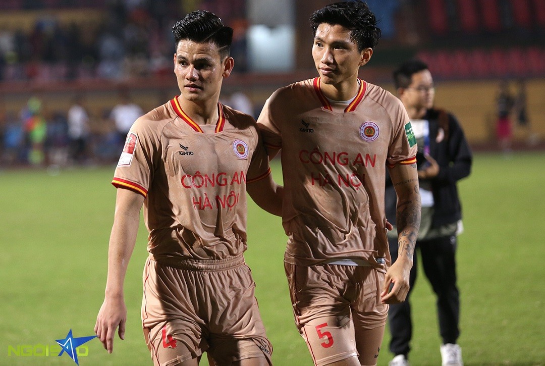 V-League 2023: Những hình ảnh các cầu thủ CLB Công an Hà Nội mừng chiến thắng đậm trước đội Nam Định