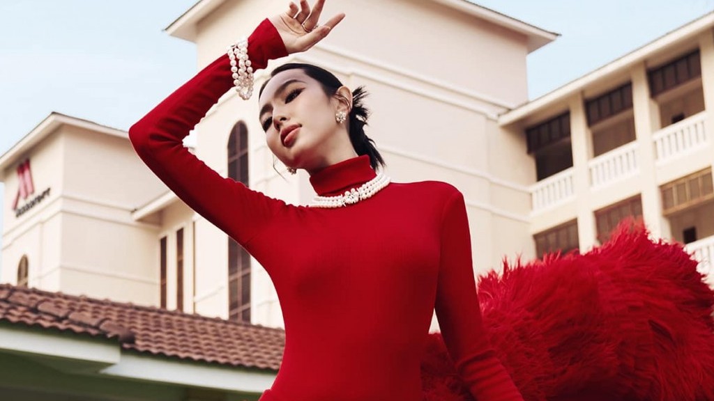 Hoa hậu Thùy Tiên quyền lực và quyến rũ trong bộ ảnh mới