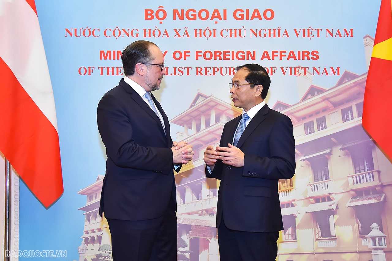 Foreign Minister Bui Thanh Son welcomed Austrian Foreign Minister Alexander Schallenberg Foreign Minister Bui Thanh Son welcomed Austrian Foreign Minister Alexander Schallenberg