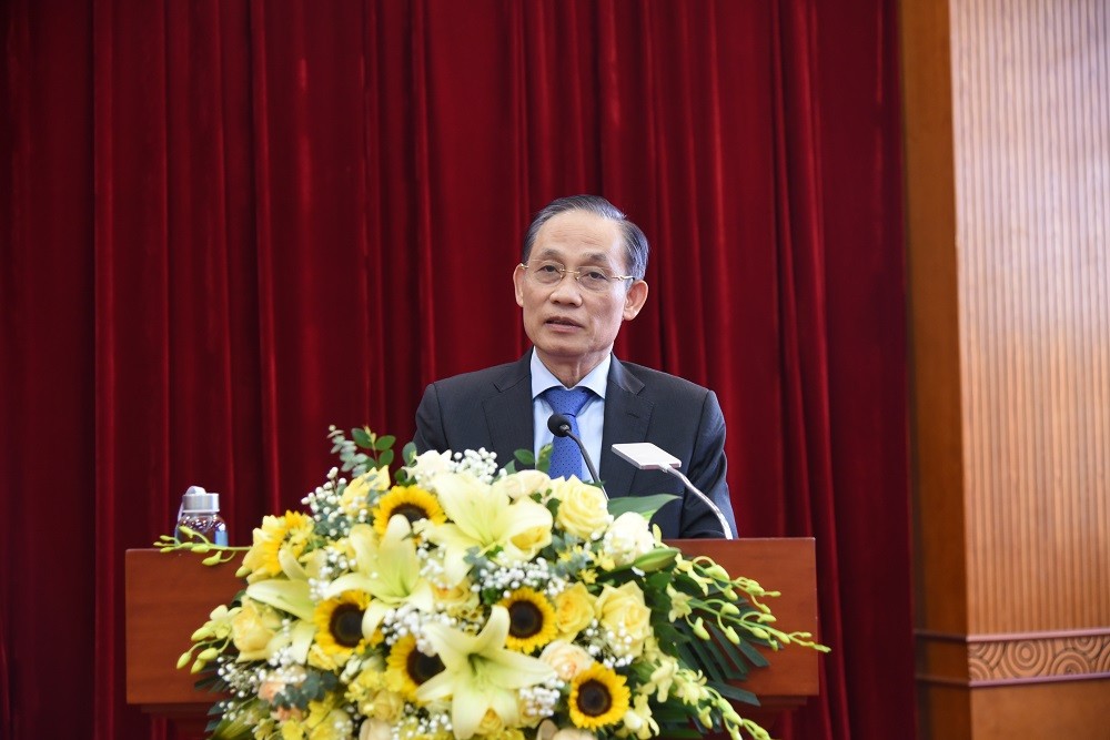 (04.18) Ủy viên Trung ương Đảng, Trưởng Ban Đối ngoại Trung ương Lê Hoài Trung phát biểu tại Hội thảo. (Ảnh: Minh Quân)
