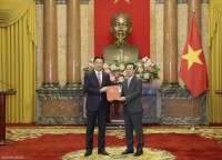 Chủ tịch nước trao quyết định bổ nhiệm Đại sứ Việt Nam tại Nhật Bản