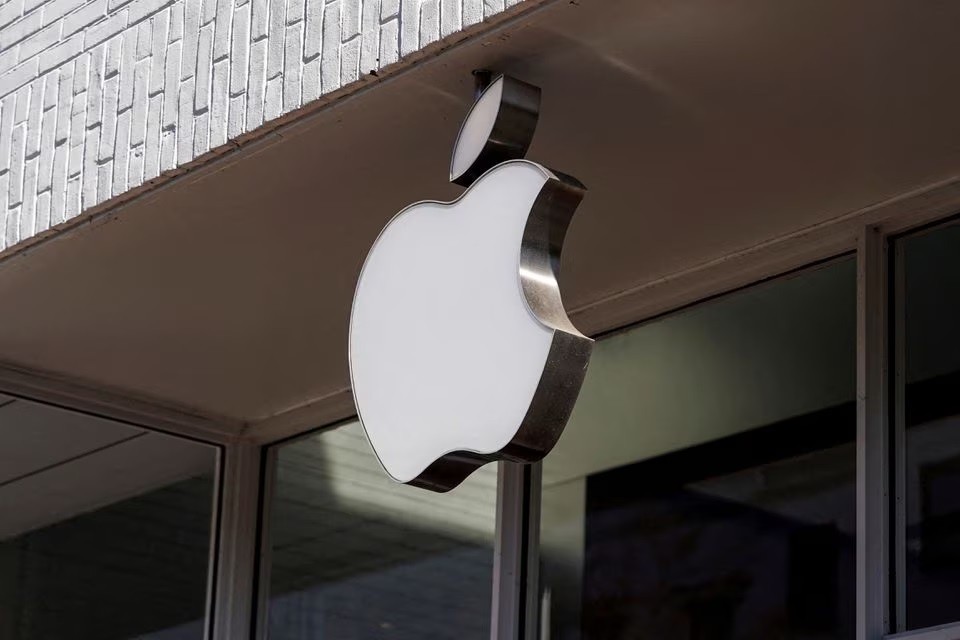 Năm 2022, Apple giảm hơn 28 triệu tấn carbon do ứng dụng năng lượng tái tạo. (Nguồn: Reuters)