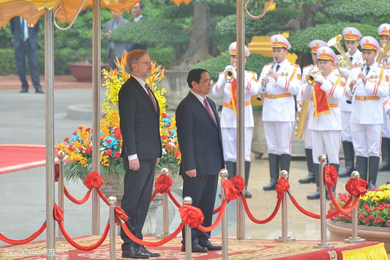 Official welcome ceremony held for Czech Prime Minister