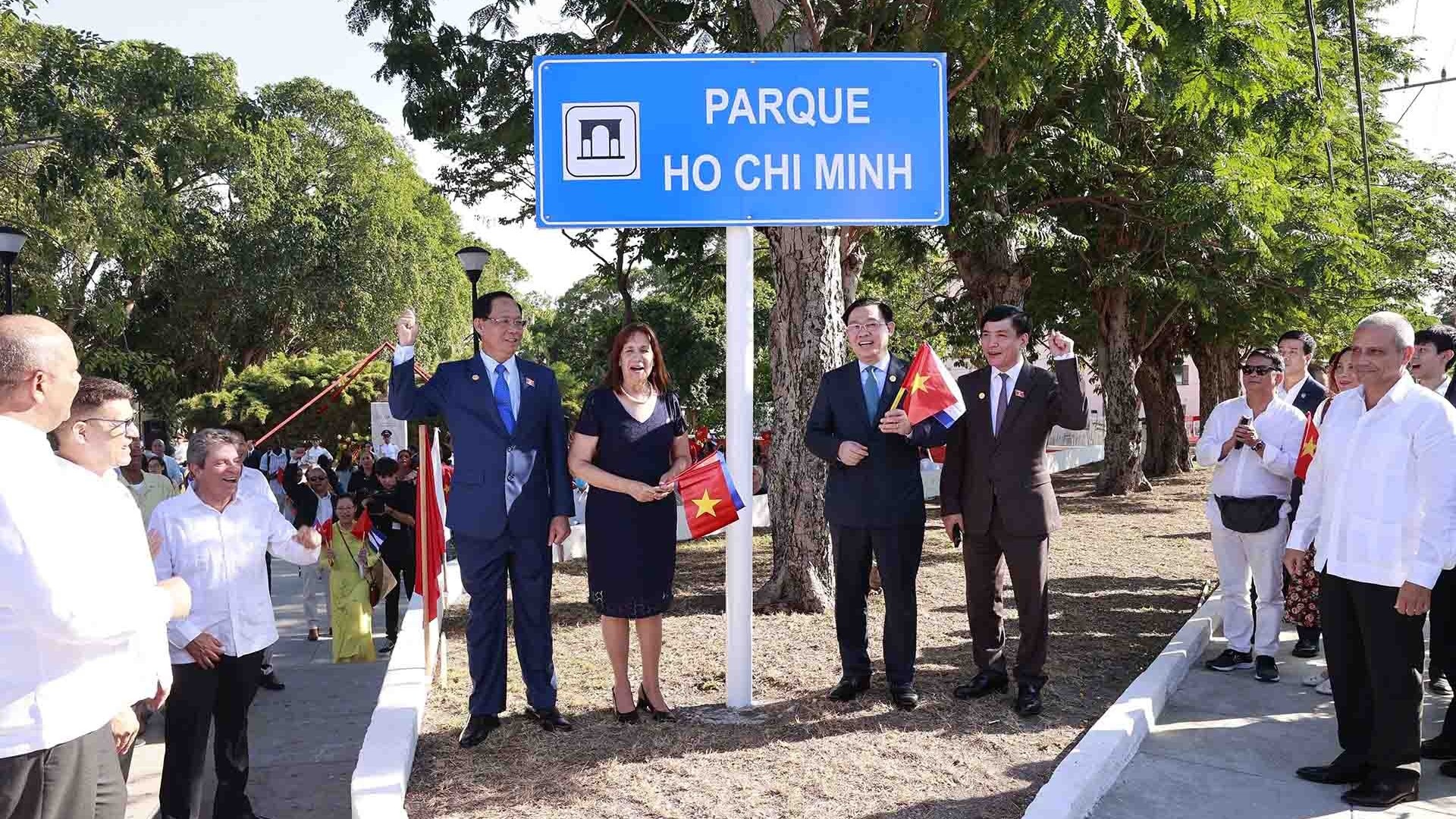 Cuba đổi tên công viên Hòa bình ở thủ đô La Habana thành công viên Hồ Chí Minh