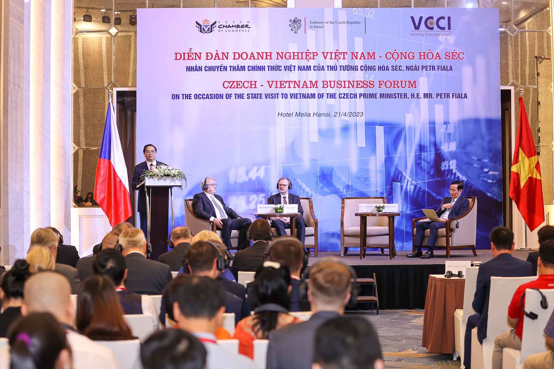 Thủ tướng Phạm Minh Chính phát biểu tại Diễn đàn Doanh nghiệp Việt Nam-Cộng hoà Czech. (Nguồn: VGP)