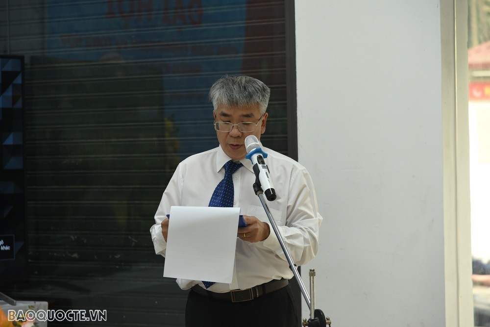 (04.21) Chủ tịch Công đoàn Phòng Dịch vụ Tổng hợp Nguyễn Phú Quý trình bày báo cáo. (Ảnh: Minh Quân)