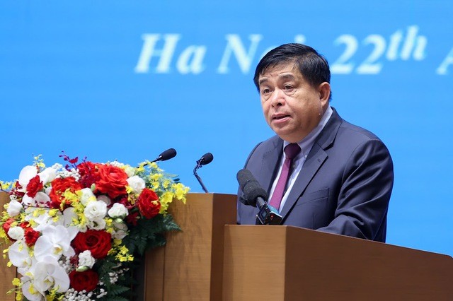 ộ trưởng Bộ KH&ĐT Nguyễn Chí Dũng báo cáo tại Hội nghị - Ảnh: VGP/Nhật Bắc