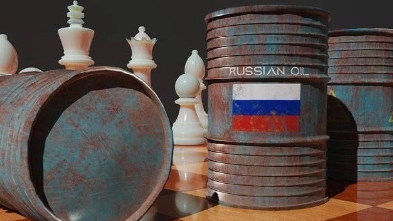 Dầu Nga vượt mức giá trần, bất ngờ với phản ứng của G7; EU khó từ bỏ hoàn toàn khí đốt Moscow