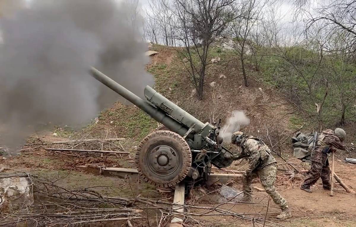 (04.24) RBC cho biết pháo binh nước này đã tấn công nhiều vị trí của Ukraine trong ngày 23/4. (Nguồn: TASS)