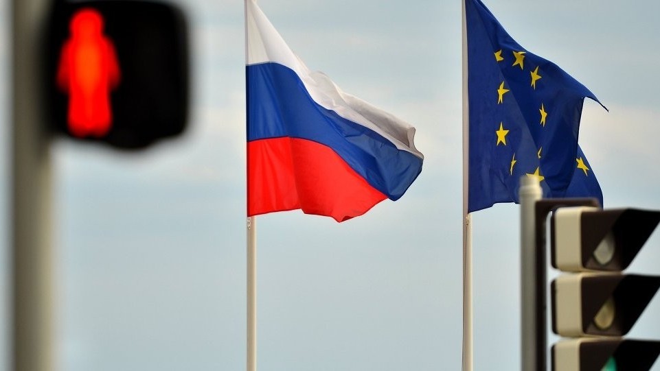 Chính thức được thông qua, gói trừng phạt thứ 12 của EU nhằm vào Nga có gì?