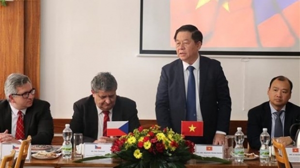 Vietnam seeks to foster relations with Czech Republic: CPV delegation