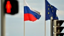 EU chưa 'nhẹ tay' trừng phạt Nga, Tổng thống Putin nêu một điều kiện để giải quyết tình hình tại Ukraine