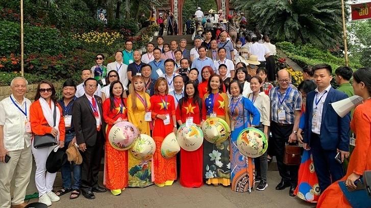 Kiều bào dự lễ Giỗ Tổ Hùng Vương: Lan tỏa giá trị truyền thống quê hương
