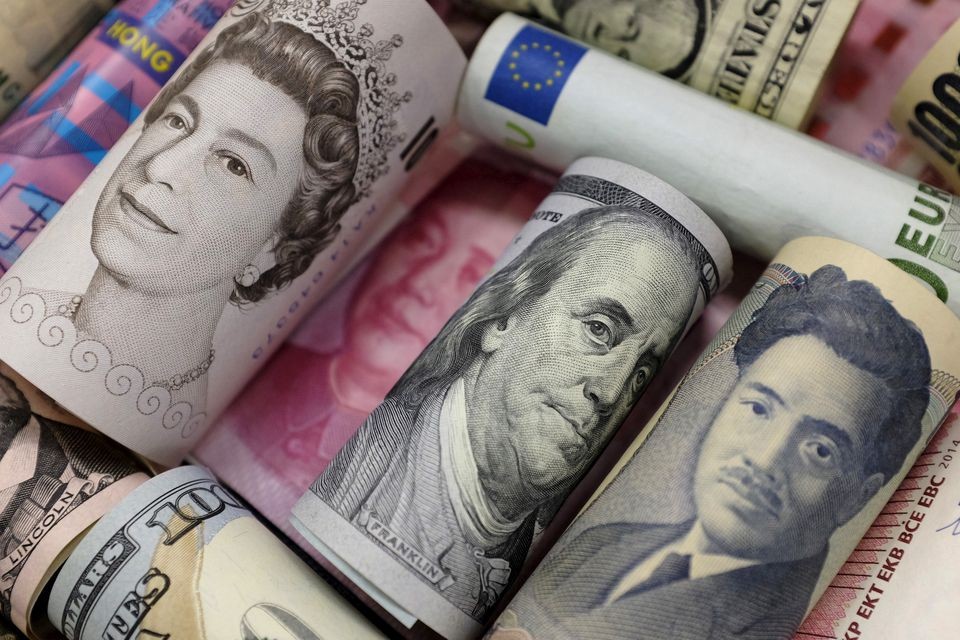 Chuyên gia Trung Quốc: 'Cuộc chiến' trần nợ ở Mỹ tạo thời cơ truất quyền bá chủ của đồng USD