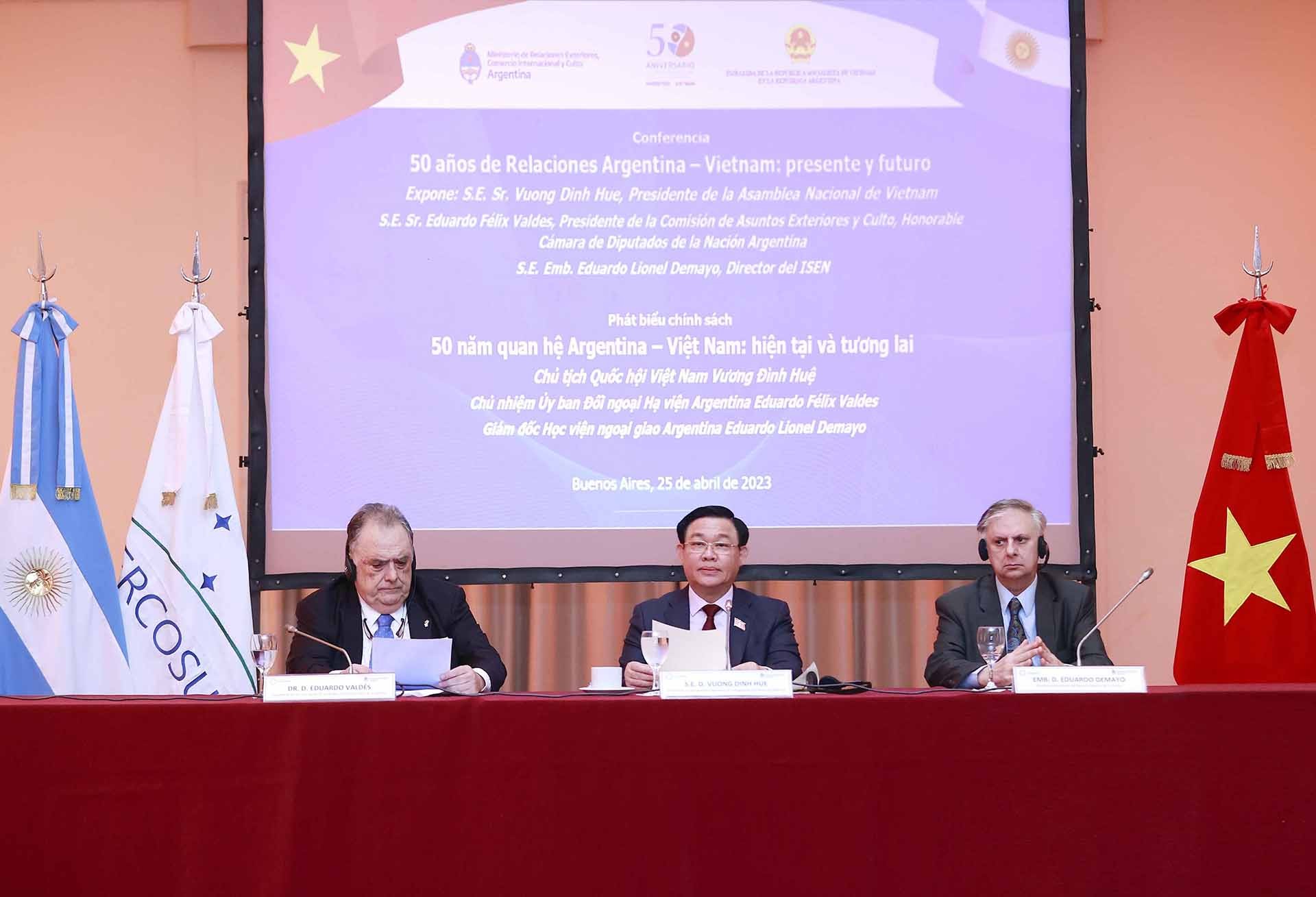 Toàn văn bài phát biểu của Chủ tịch Quốc hội tại sự kiện kỷ niệm '50 năm quan hệ ngoại giao Việt Nam-Argentina: Hiện tại và tương la'
