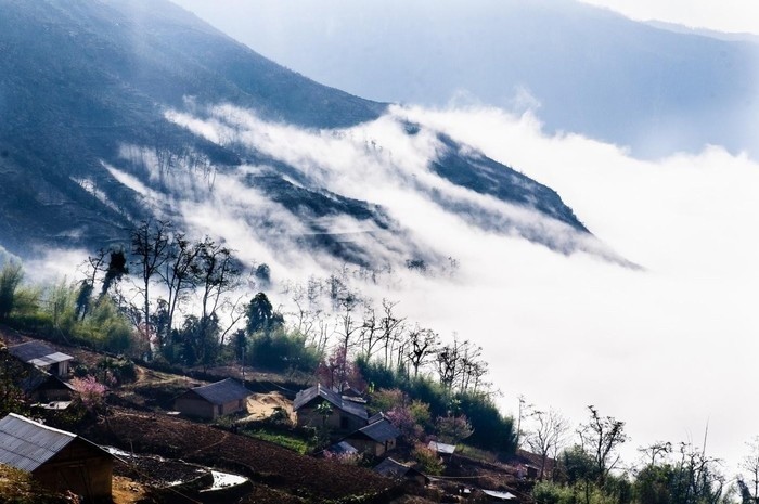 Vẻ đẹp hoang sơ của Hồng Ngài, quê hương “Vợ chồng A Phủ”