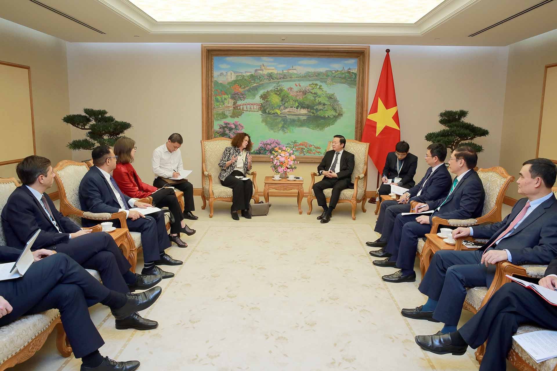Phó Thủ tướng Trần Hồng Hà tiếp Giám đốc quốc gia Ngân hàng thế giới tại Việt Nam