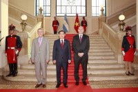 Chủ tịch Quốc hội Vương Đình Huệ gặp Thống đốc 3 tỉnh tam giác kinh tế khu vực trung tâm Argentina