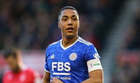 : Man City chiêu mộ Kim Min Jae; Juventus liên hệ Youri Tielemans;