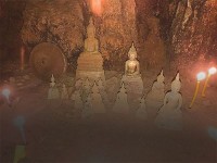 Lào phát hiện nhiều tượng Phật và cổ vật trong hang động