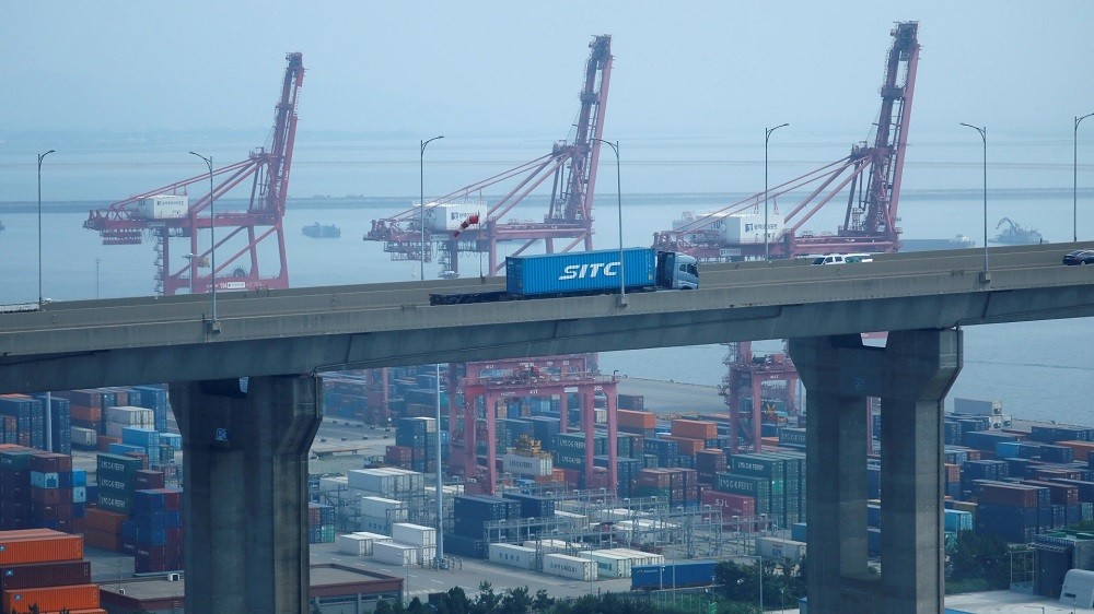 (05.01) Xuất khẩu của Hàn Quốc sụt giảm liên tục trong 7 tháng vừa qua. (Nguồn: Reuters)