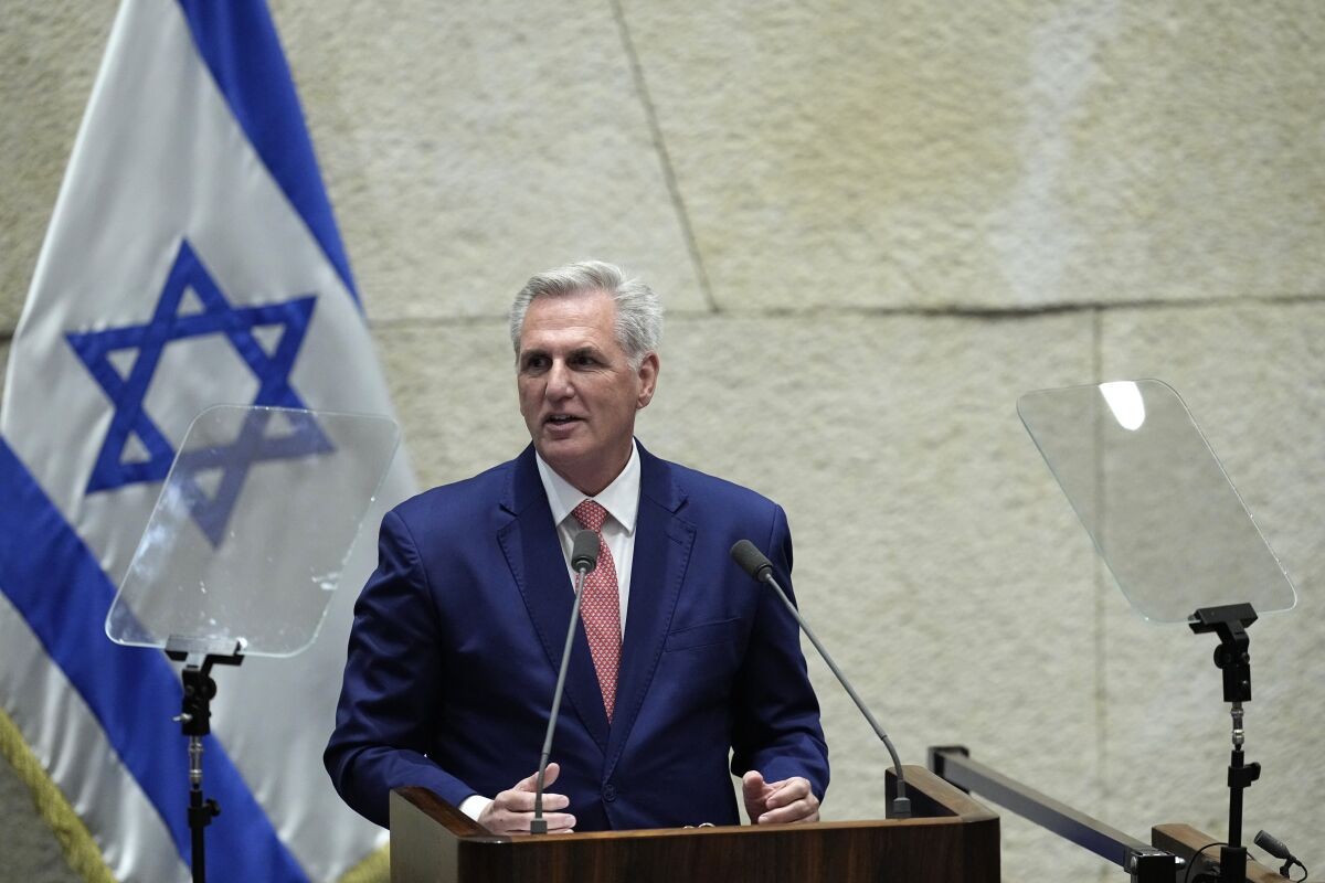 Chủ tịch Hạ viện Mỹ McCarthy phát biểu trước Quốc hội Israel (Knesset), ngày 1/5. (Nguồn: AP)