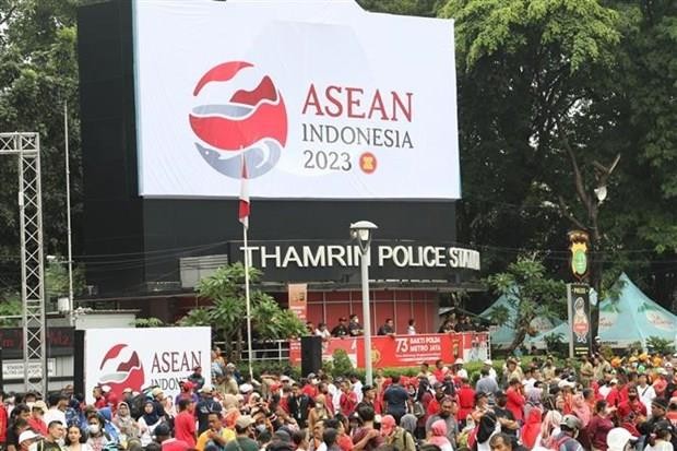 Áp phích cổ động Năm Chủ tịch ASEAN Indonesia 2023. (Nguồn: TTXVN)
