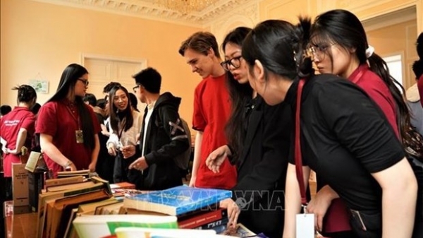 Vietnam Book, Reading Culture Day responded in Russia