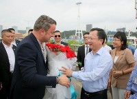 Thủ tướng Luxembourg tham quan Vịnh Hạ Long nhân chuyến thăm Việt Nam