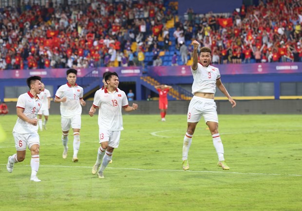 Bảng xếp hạng bóng đá nam SEA Games 32: U22 Việt Nam lên ngôi đầu bảng B