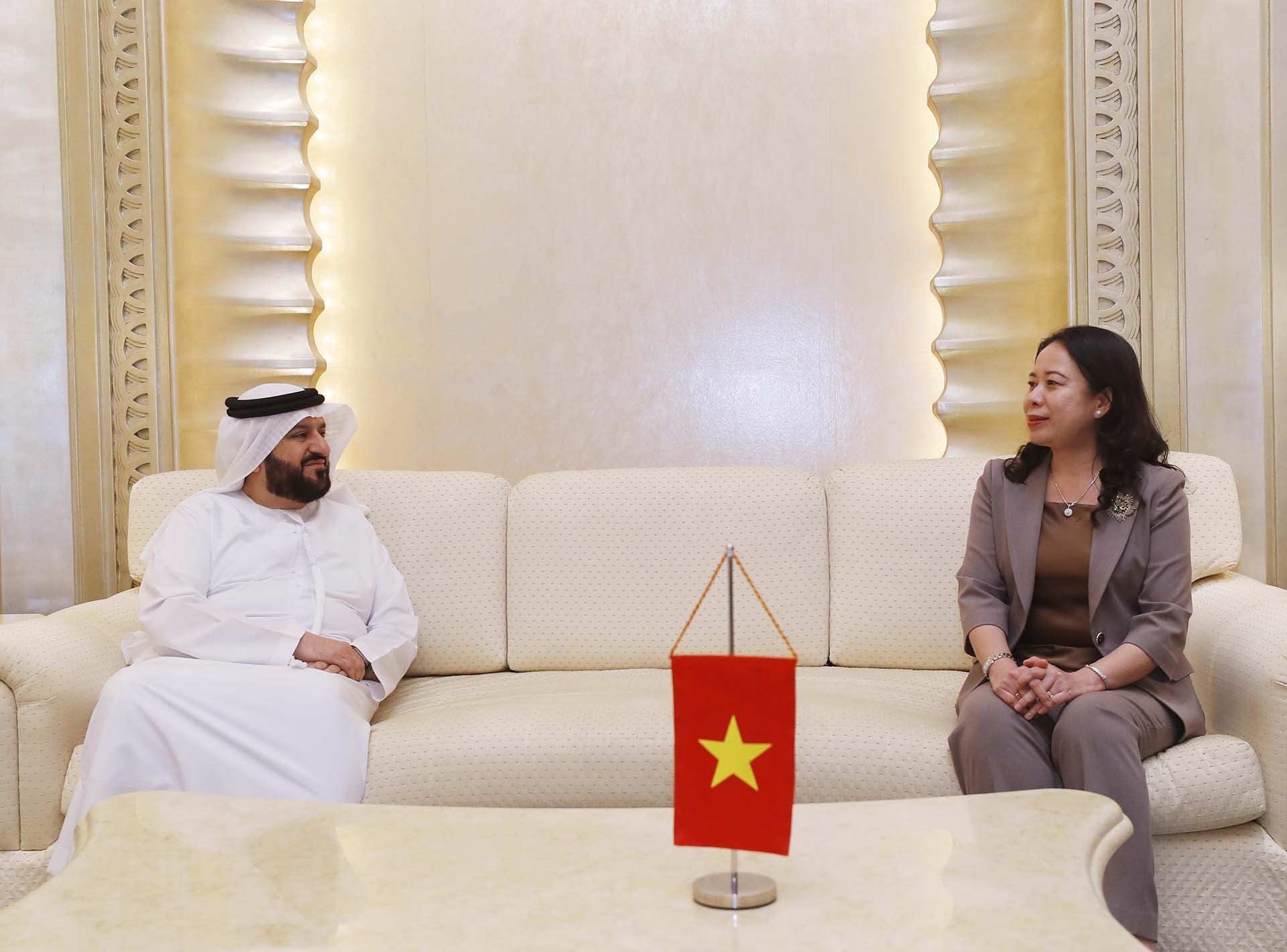 Phó Chủ tịch nước Võ Thị Ánh Xuân tiếp Tổng giám đốc Thông tấn xã UAE (WAM) Mohamed Jalal Al Rayssi. (Nguồn: TTXVN)