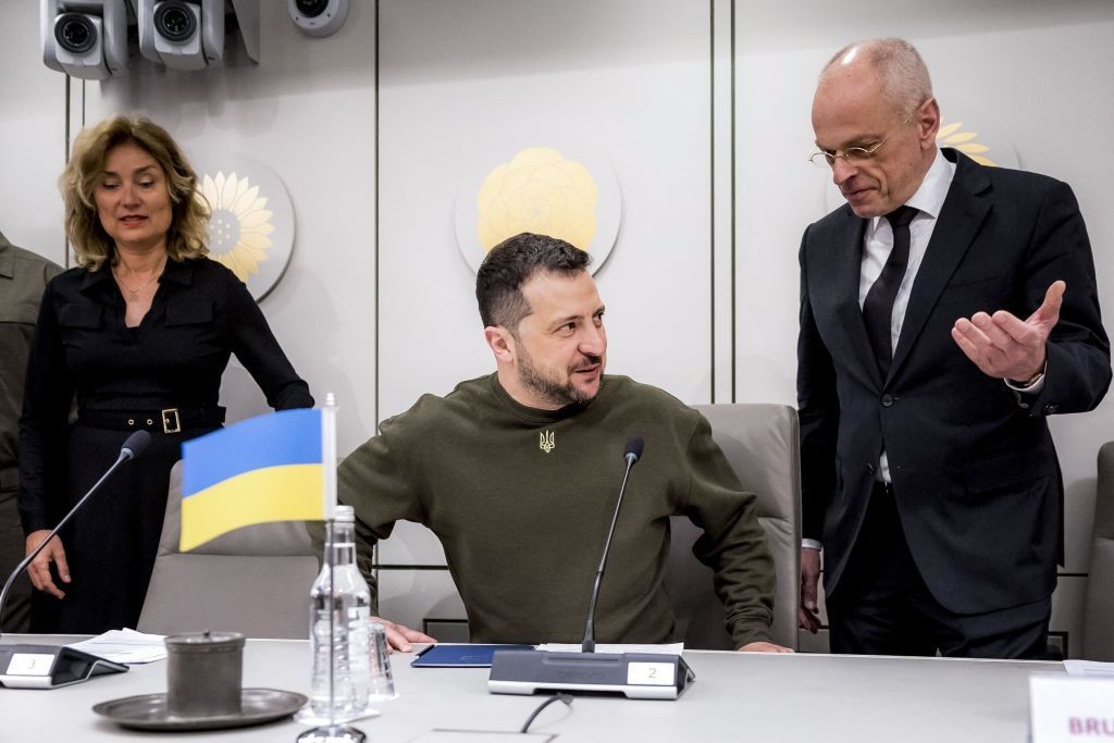 Tình hình Ukraine: Nga lập 'đội quân cảm tử' đặc biệt, Kiev hạ hàng loạt UAV của Mocsow, Tổng thống Zelensky đang ở Hà Lan. (Nguồn: Getty Images)