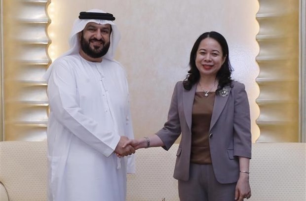 Vice President Vo Thi Anh Xuan receives Emirates News Agency Director-General