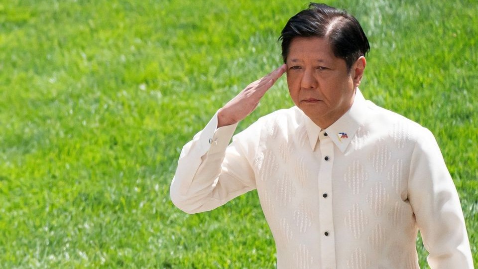 Tổng thống Philippines tuyên bố quan hệ với Mỹ đã 'trở lại trạng thái bình thường', nói gì về tranh chấp với Trung Quốc ở Biển Đông?