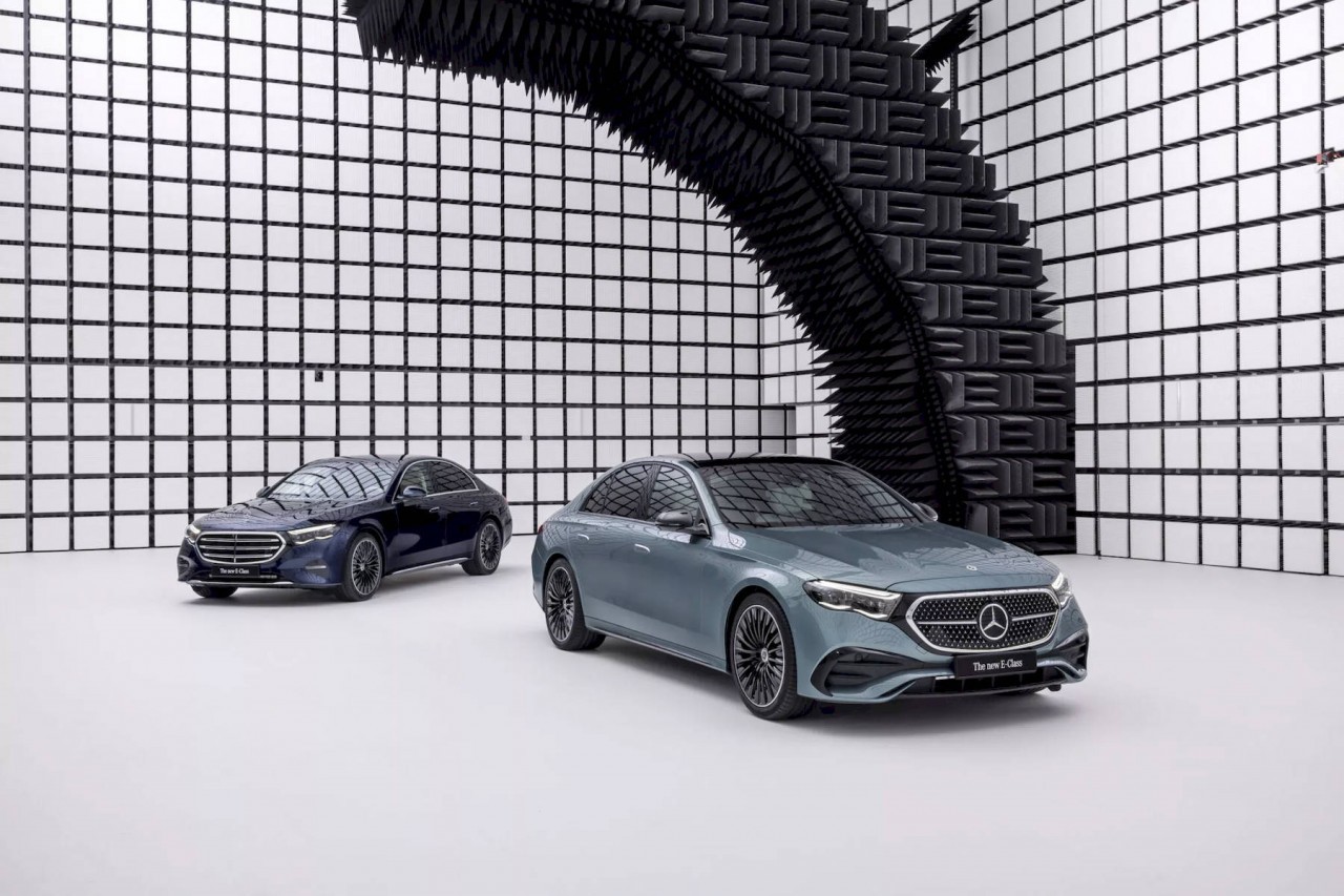 Cận cảnh chi tiết xe điện Mercedes-Benz E-Class 2024