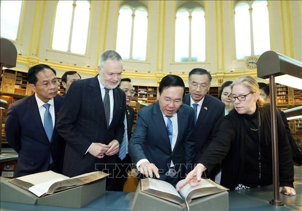 President Vo Van Thuong visits British Museum