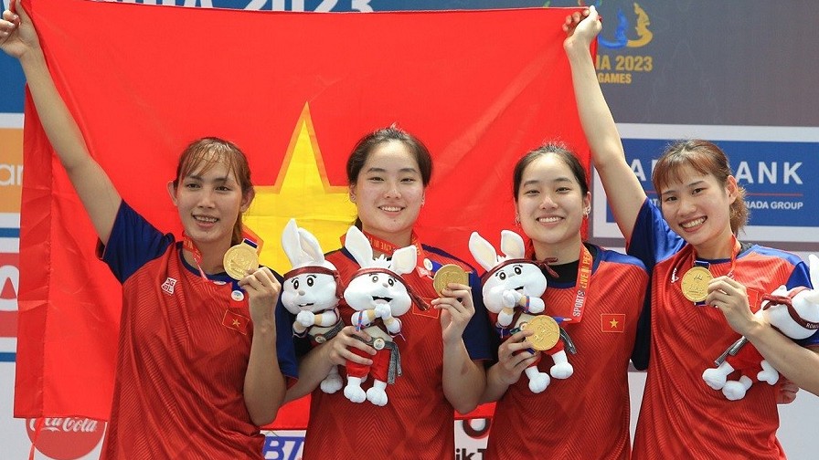 SEA Games 32: Xúc động và tự hào về thành tích HCV của đội tuyển bóng rổ 3x3 nữ Việt Nam